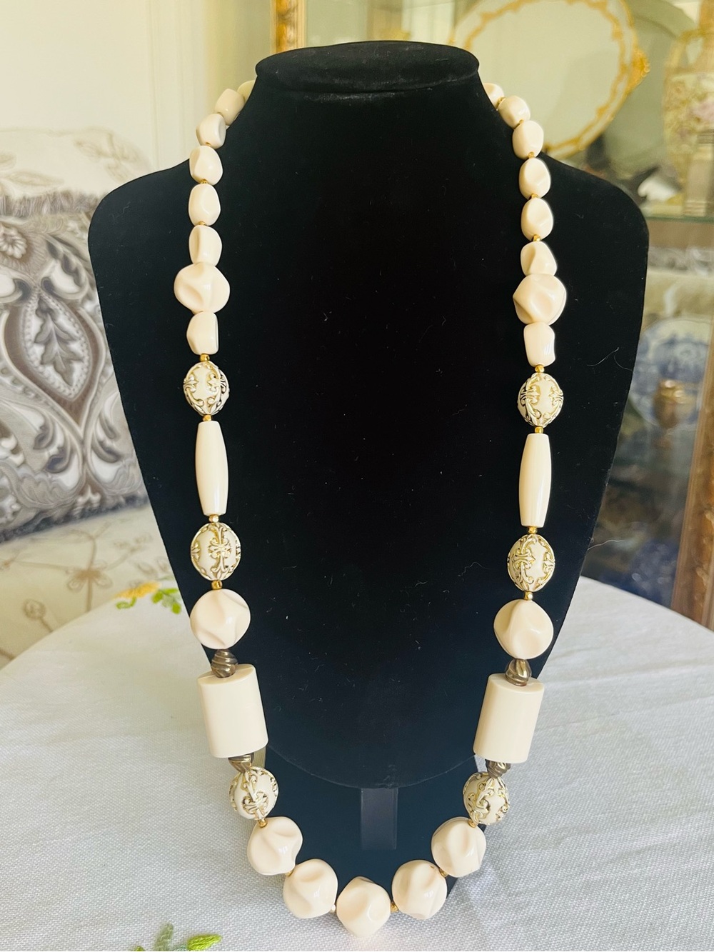 Vintage 30" Cream & Gold Bead Necklace | 70s Boho Opera Length
